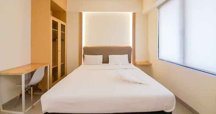 Kamar Tidur Restful and Best Homey Studio at Altuz Seturan Yogyakarta Apartment By Travelio