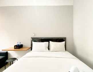 Kamar Tidur 2 Simply and Cozy Studio Transpark Juanda Bekasi Timur Apartment By Travelio