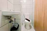 In-room Bathroom Relaxing Studio (No Kitchen) Apartment at Bandaraya - Tallasa City Makassar By Travelio