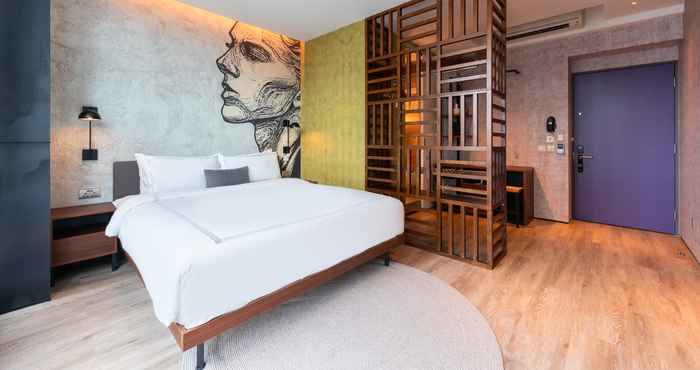 Kamar Tidur Dash Living on Queen's