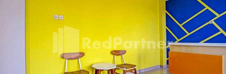 Lobi Hotel Andono RedPartner near YIA