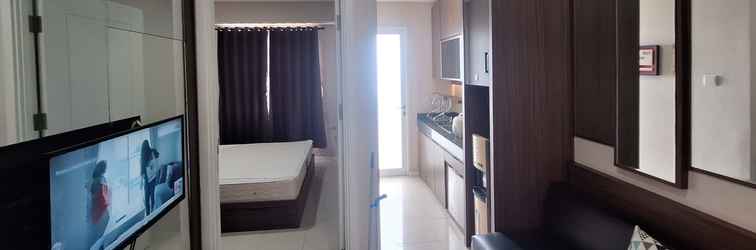 Lobi Minimalism Designed 1BR at Parahyangan Residence Apartment By Travelio