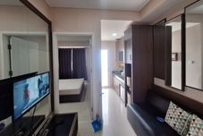 Sảnh chờ Minimalism Designed 1BR at Parahyangan Residence Apartment By Travelio