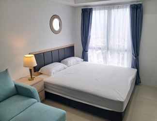 Bedroom 2 Well Furnished Studio Apartment at Tamansari Bintaro Mansion By Travelio