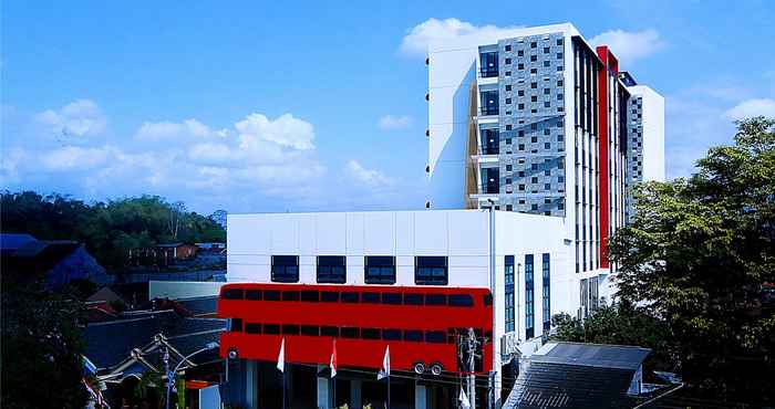 Bangunan Hotel FortunaGrande Jember ( Formerly Hotel Dafam Fortuna Jember )