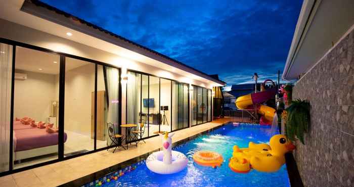 สระว่ายน้ำ NP Pool Villa