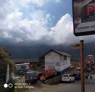 Lobby 2 Homestay Lusman Bromo