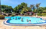 Swimming Pool 2 Suite Hotel Apartment Legian by RCP