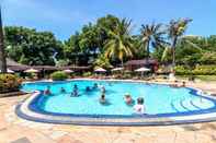 Swimming Pool Suite Hotel Apartment Legian by RCP