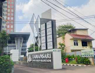 Bên ngoài 2 Studio Pleasurable Tamansari Bintaro Mansion Apartment By Travelio	