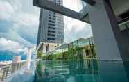 Kolam Renang 2 Tropicana 218 Macalister by stayCATion Homestay