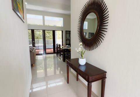 Lobby ADORA Home