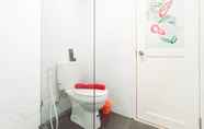 In-room Bathroom 2 Minimalist Studio at Apartment Altuz Seturan Yogyakarta By Travelio