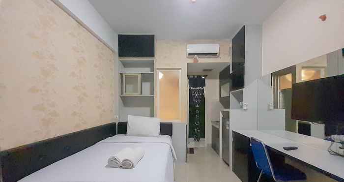 Bedroom Cozy and Comfort Studio Student Castle Yogyakarta Apartment By Travelio