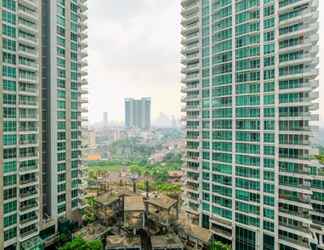 Bangunan 2 Spacious 3BR at Apartment Kemang Village By Travelio