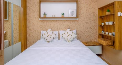 臥室 2 Nice and Fancy Studio (No Kitchen) at Green Pramuka City Apartment By Travelio