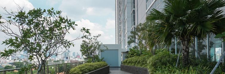 Sảnh chờ Elegant and Modern 2BR at Menteng Park Apartment By Travelio