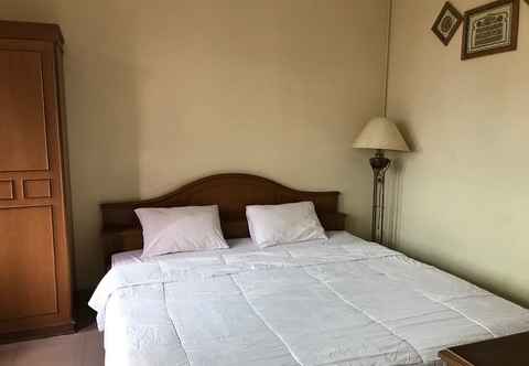 Bedroom Wisma Atma Bhakti RedPartner near Solo Square