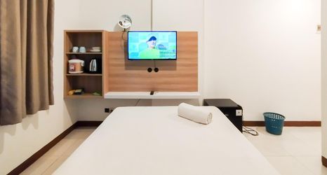 Others 2 Classic City View Studio (No Kitchen) at Lodge Paskal Apartment By Travelio