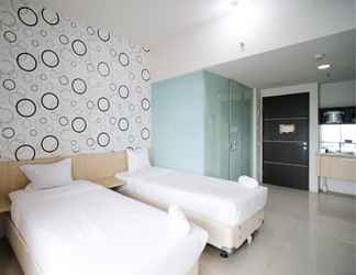 Bilik Tidur 2 Cozy and Clean Studio The Square Apartment By Travelio