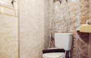 In-room Bathroom 4 Best Deal and Warm Studio Apartment Galeri Ciumbuleuit 1 By Travelio
