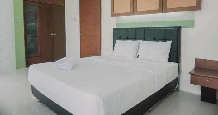 Kamar Tidur Homey and Spacious 2BR Mangga Dua Apartment By Travelio