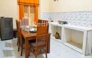 Common Space 4 LH101 Guest House Syariah near Makam Sunan Bonang RedPartner