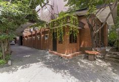 Bên ngoài 7 RedDoorz Plus @ Ampera Raya