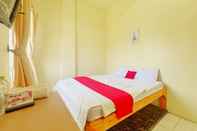 Kamar Tidur RedDoorz near Bandara City Mall