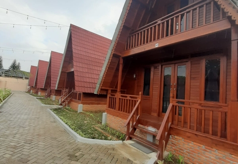 Exterior Sapadia Villa Balige 3