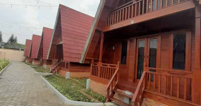 Exterior Sapadia Villa Balige 3