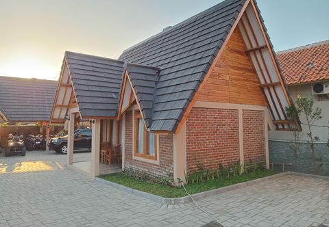 ภายนอกอาคาร Villa Andhita Garut