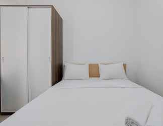 Kamar Tidur 2 Stay Cozy Studio at Serpong Garden Apartment By Travelio