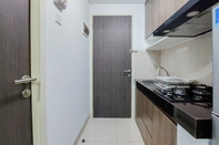 Others Stay Cozy Studio at Serpong Garden Apartment By Travelio