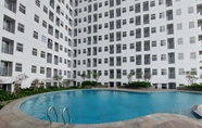 Swimming Pool 7 Simply and Homey Studio Room at Serpong Garden Apartment By Travelio