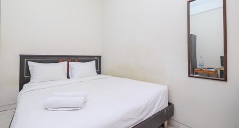 Bedroom 2 Best Strategic Studio at Apartment Margonda Residence 1 By Travelio