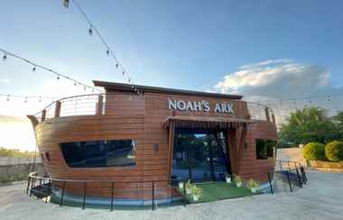 ล็อบบี้ 2 Noah's Ark Hotel powered by Cocotel 