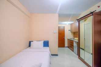 Bedroom 4 Cozy Design Studio at Apartment Taman Melati Margonda By Travelio