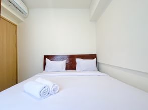 ห้องนอน 4 Modern Look 2BR at Apartment Meikarta By Travelio