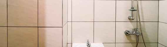 In-room Bathroom 3 Comfy Studio (No Kitchen) Apartment Bandaraya - Tallasa City Makassar By Travelio