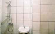 Toilet Kamar 4 Restful Studio (No Kitchen) Apartment Bandaraya - Tallasa City Makassar By Travelio