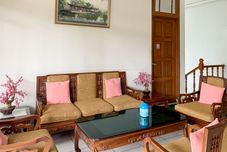Lobby Cozy Homestay Syariah Mitra RedDoorz Bandung