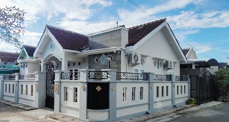 Exterior 2 Samawa Family House