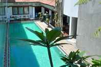 Swimming Pool Emaki Homestay and Coffee 