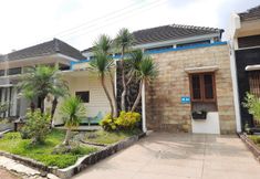 Luar Bangunan 3 Villa Kusuma Pinus M-84