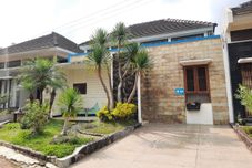 Luar Bangunan Villa Kusuma Pinus M-84