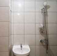 In-room Bathroom 3 Simply Designed Studio (No Kitchen) Apartment at Bandaraya - Tallasa City Makassar By Travelio