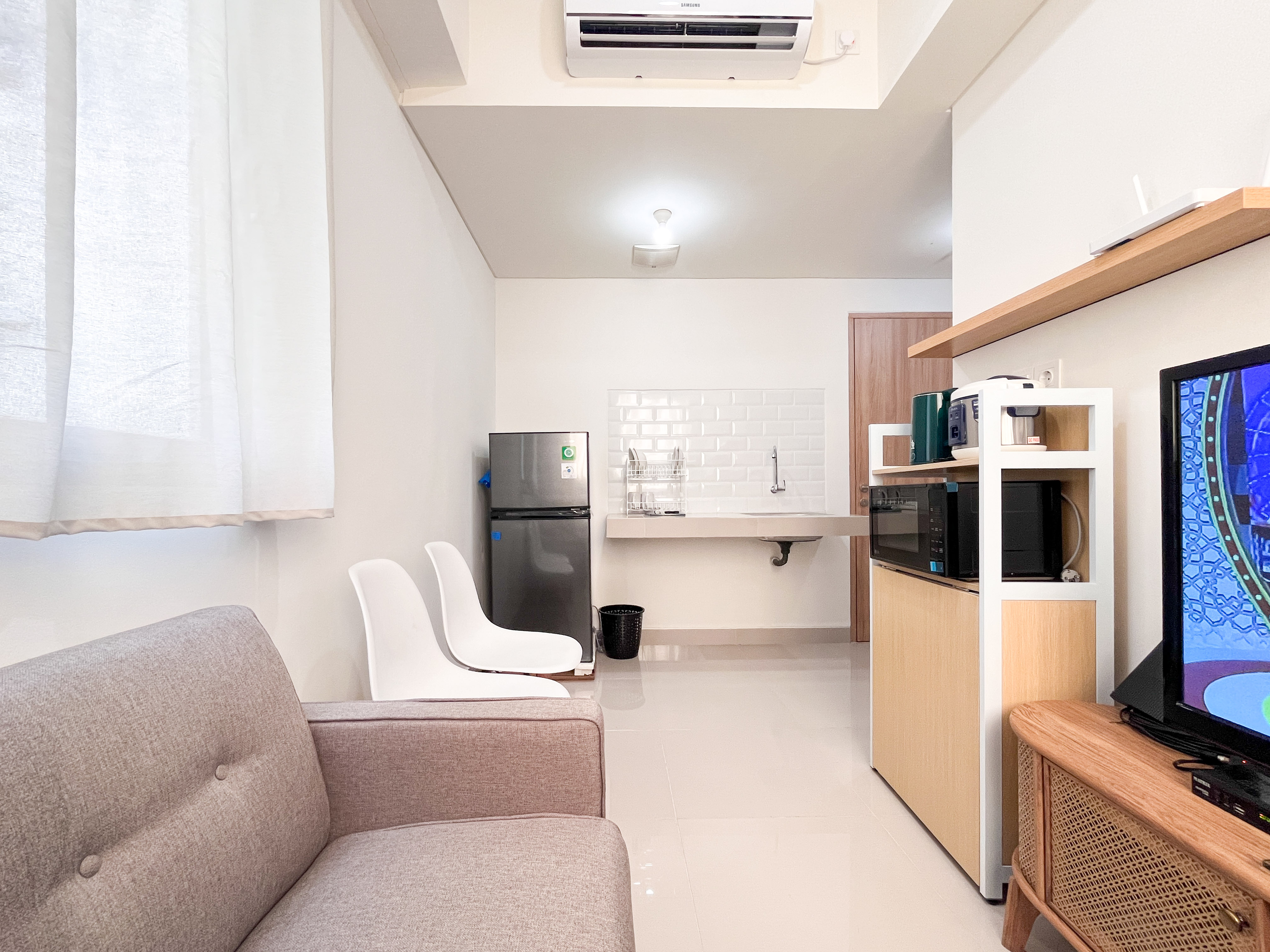 Lobi Comfort 1BR (No Kitchen) Apartment at Bandaraya - Tallasa City Makassar By Travelio