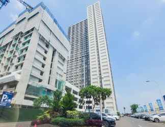 Exterior 2 Well Furnished and Comfy Studio Apartment Sky House Alam Sutera By Travelio