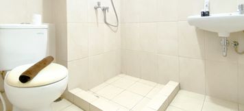 In-room Bathroom 2 Comfy and Good Choice Studio Springlake Summarecon Bekasi Apartment By Travelio